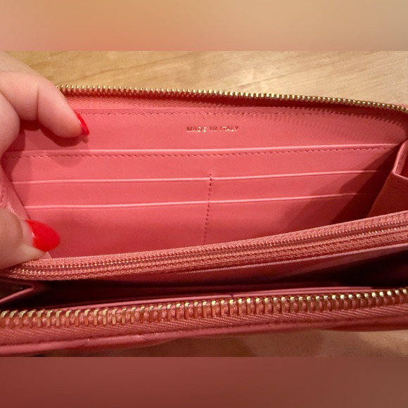 CHANEL 19 Pink Quilted Zip Around Wallet with Gold Logo- authentic! Like new! - Picture 8 of 11